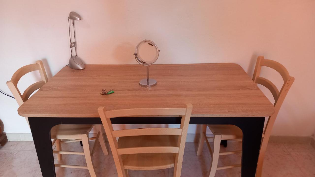 B&B Il Cortile Del Sole Olmedo Kültér fotó